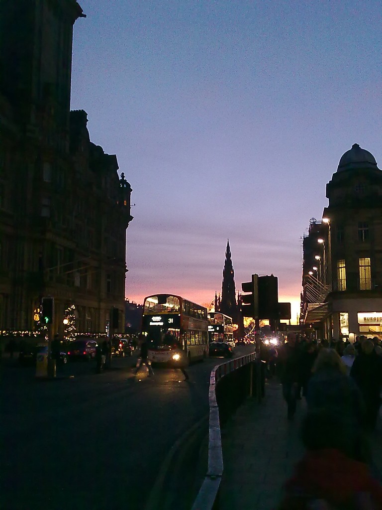 Princes St. - As seen on a Dezember"nachmittag"